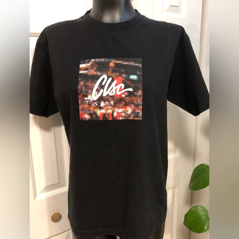 Vintage Classic size medium Jordan shirt .